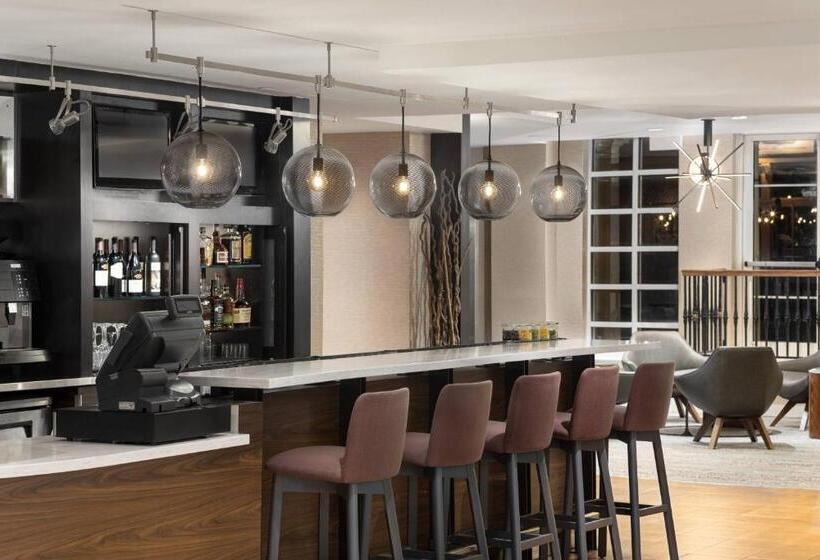 هتل Courtyard By Marriott Charlottesville University Medical Center