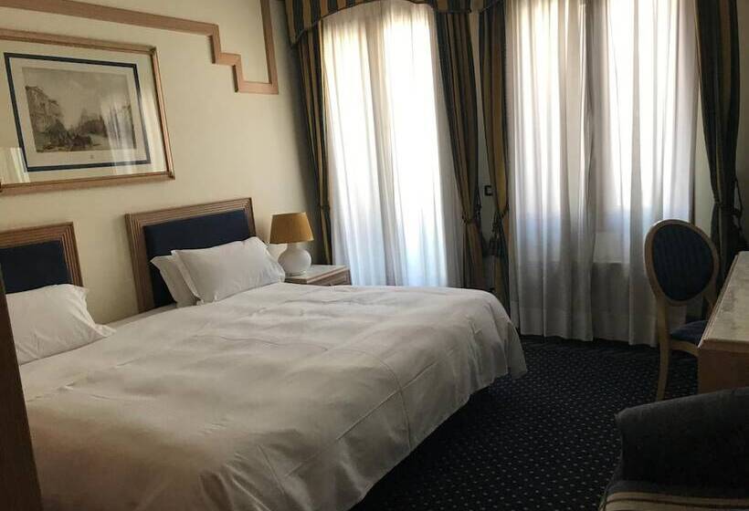 هتل Foscari Palace