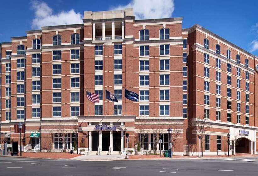 فندق Hilton Alexandria Old Town