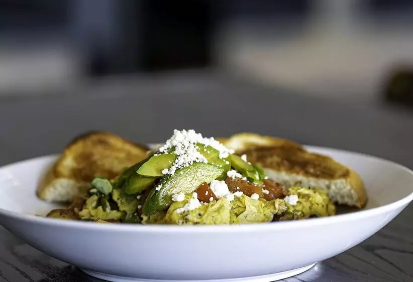 هتل Holiday Inn & Suites Wausau Rothschild, An Ihg