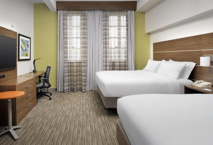 فندق Holiday Inn Express San Antonio North Riverwalk Area, An Ihg
