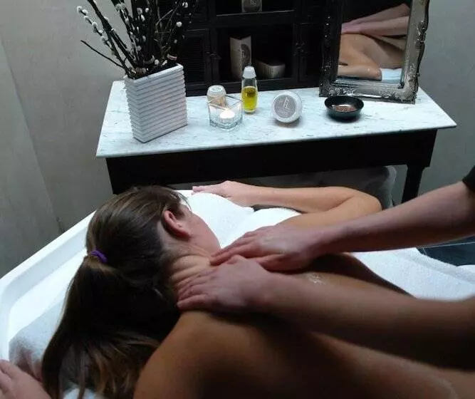 هتل Hôtel Lecoq Gadby, The Originals Relais