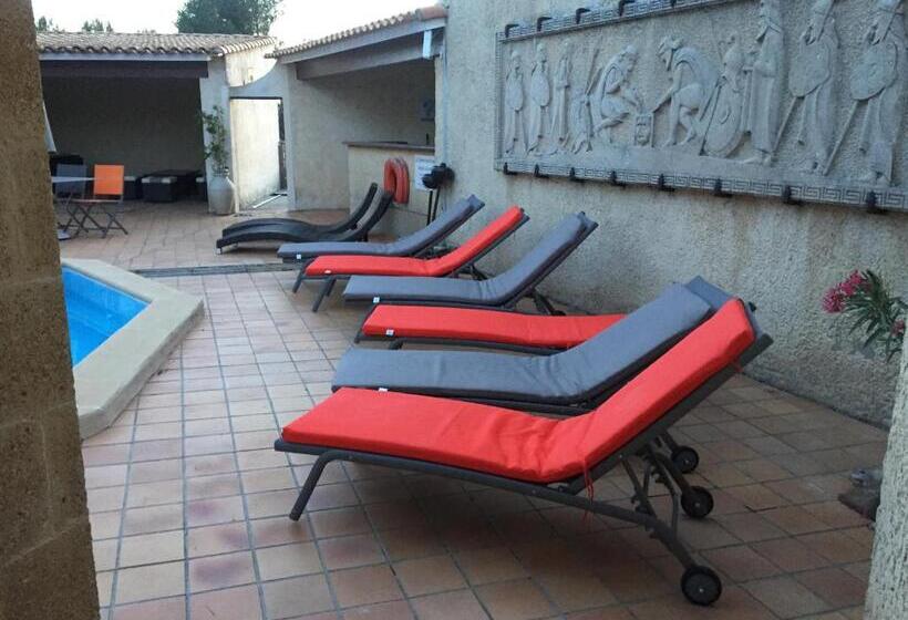 Отель Le Devem De Mirapier