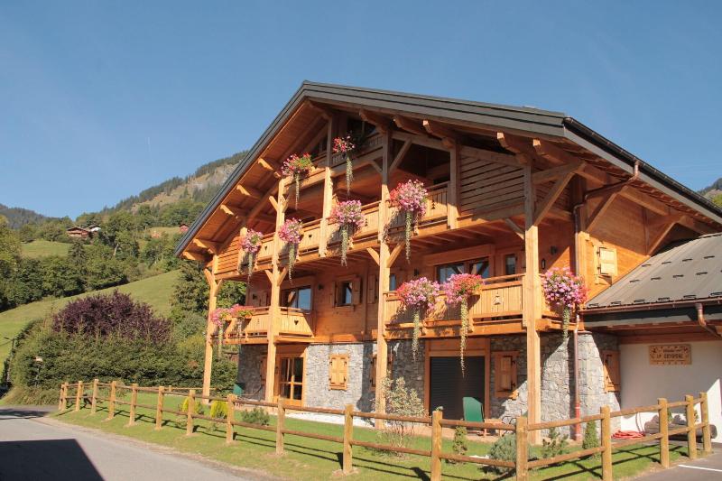 فندق Les Chalets De La Griyotire