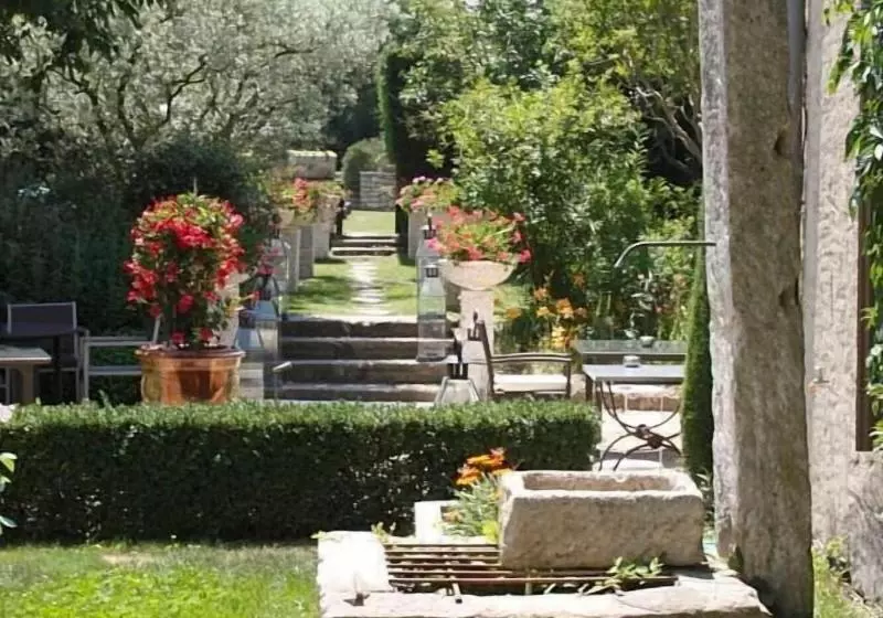 Hotel Mas Des Carassins