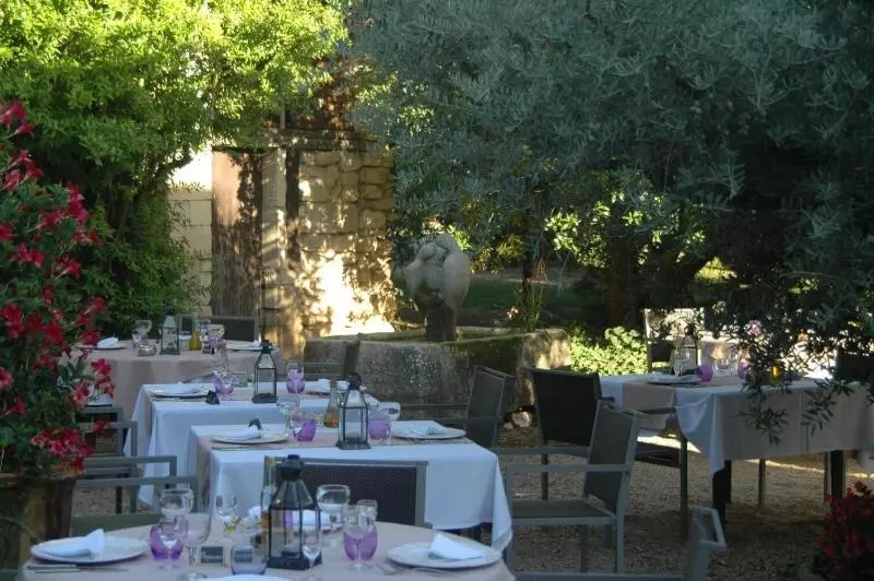 Hotel Mas Des Carassins