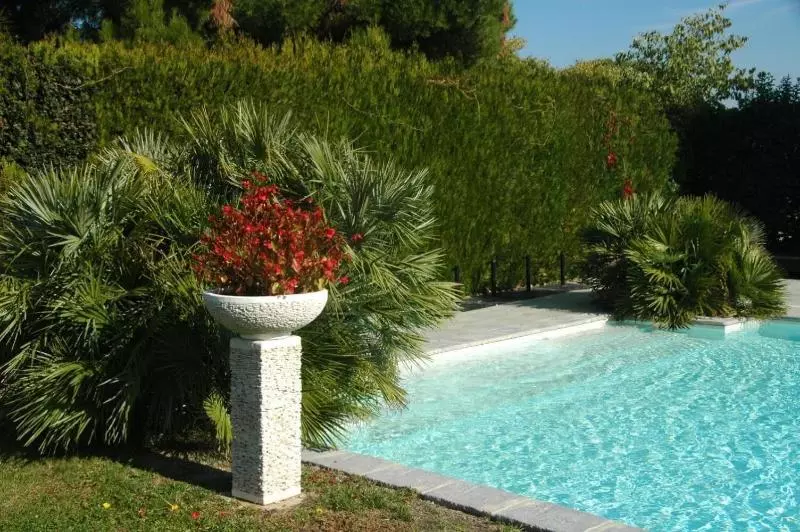 Hotel Mas Des Carassins