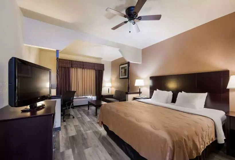 호텔 Quality Inn & Suites Terrell