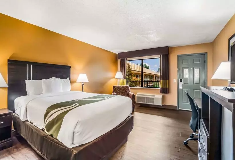 Отель Quality Inn & Suites Corinth West