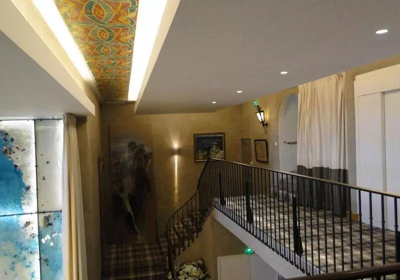 酒店 Relais & Chateaux Le Brittany & Spa