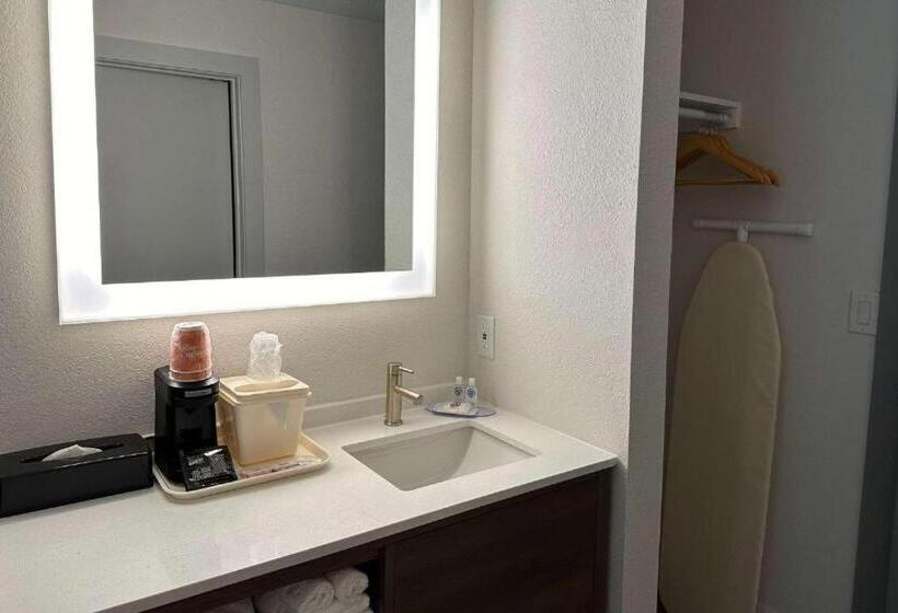 Hotel Comfort Inn Battle Mountain Midway Between Elko And Winnemucca