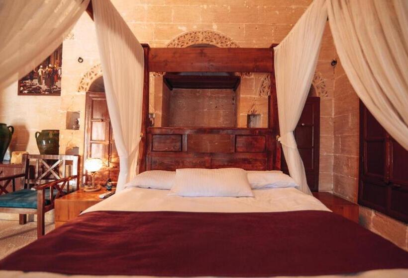 هتل Maristan Tarihi Konak