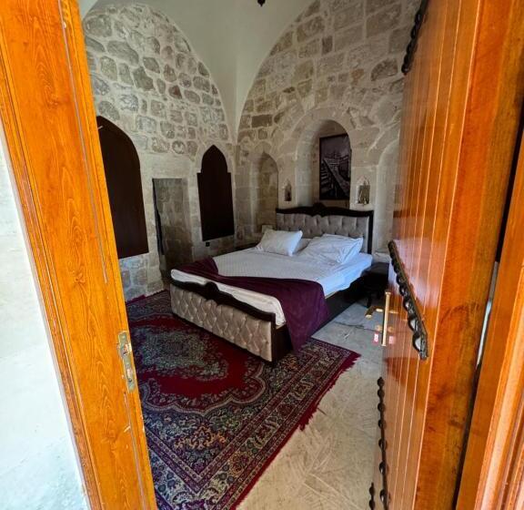 هتل Maristan Tarihi Konak