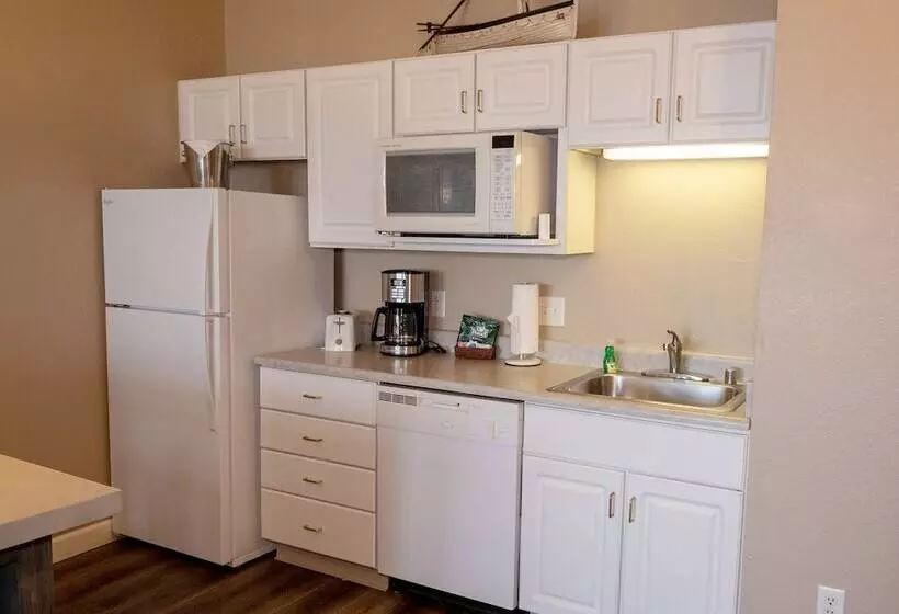 Отель Delavan Lake Resort