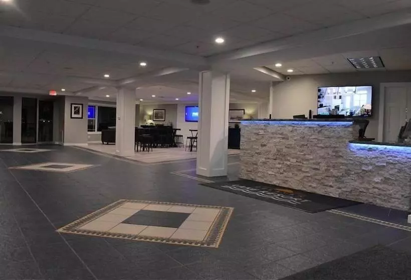 Отель Delavan Lake Resort