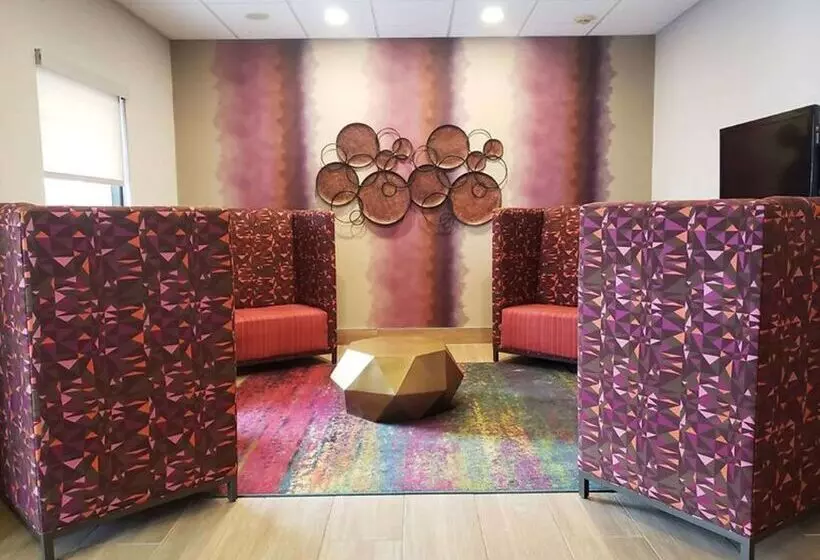 酒店 Hampton Inn Greensburg