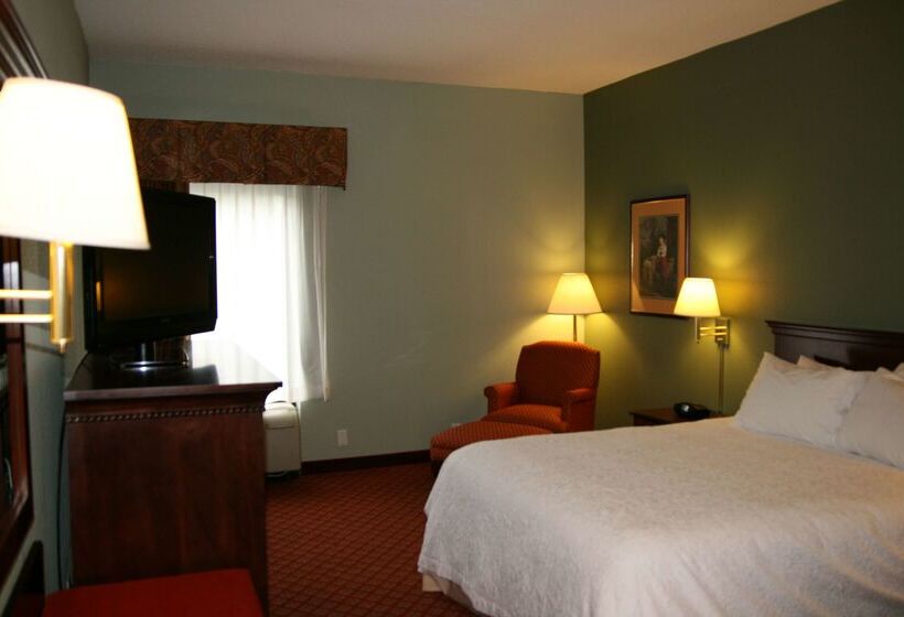 בית מלון כפרי Hampton Inn Hillsville