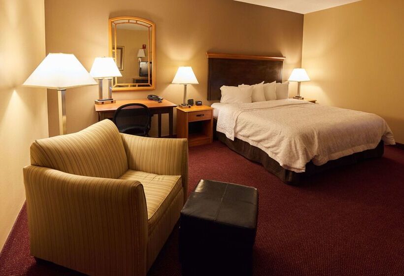 호텔 Hampton Inn Massillon