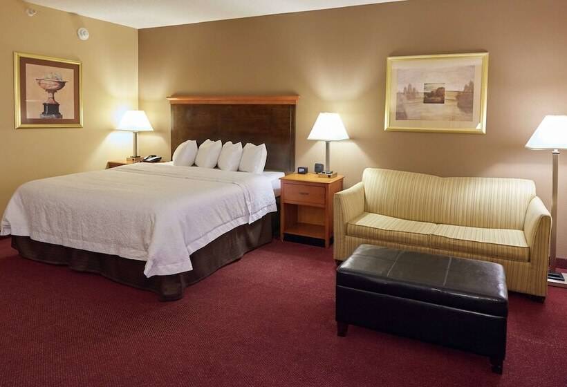 호텔 Hampton Inn Massillon