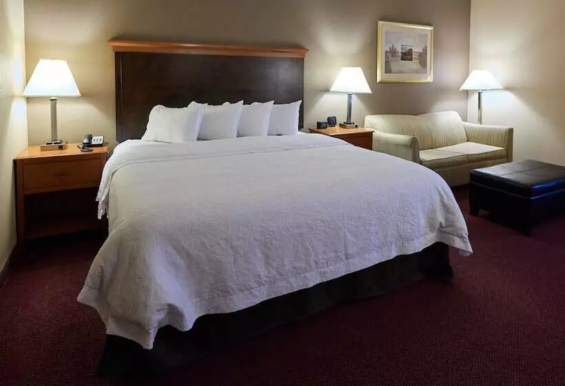 호텔 Hampton Inn Massillon