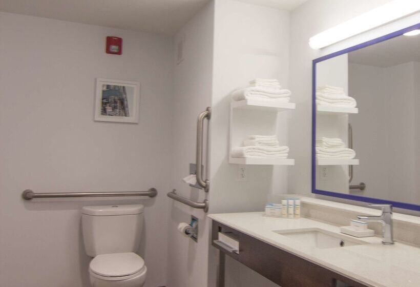 호텔 Hampton Inn Medina