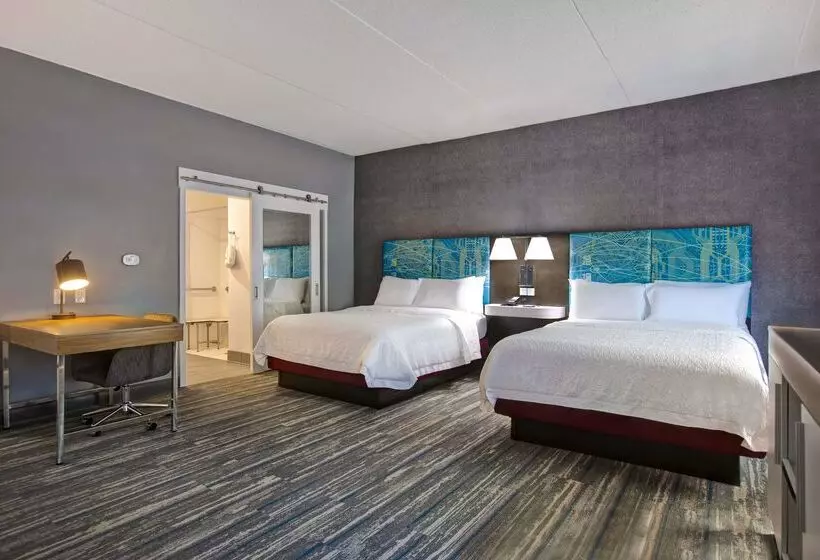 Отель Hampton Inn Olive Branch