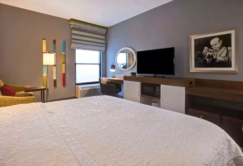 Отель Hampton Inn Olive Branch