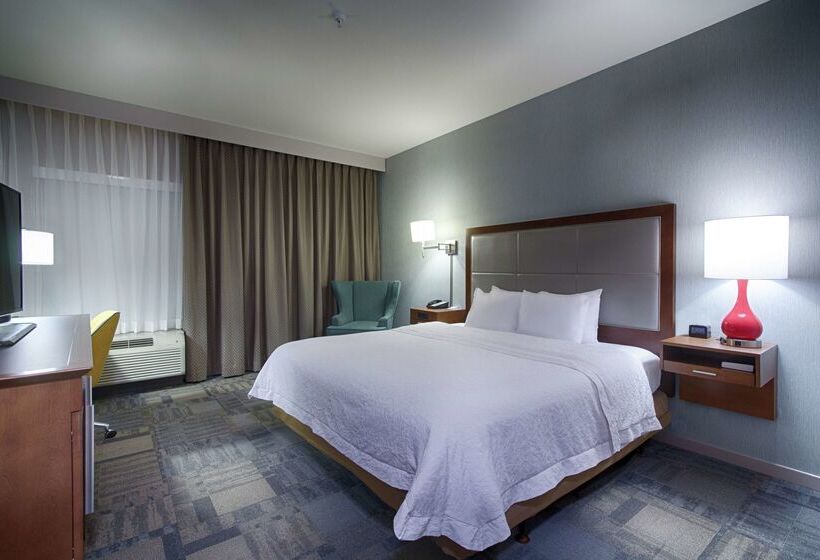 فندق Hampton Inn Salina