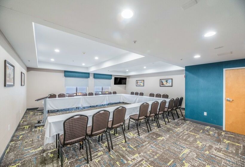 هتل Hampton Inn Oakland Hayward