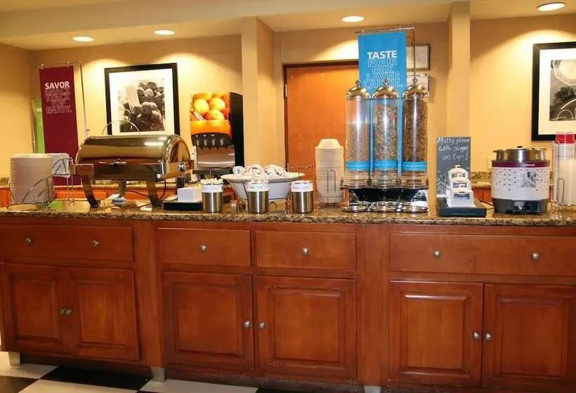 ホテル Hampton Inn & Suites Manchesterbedford