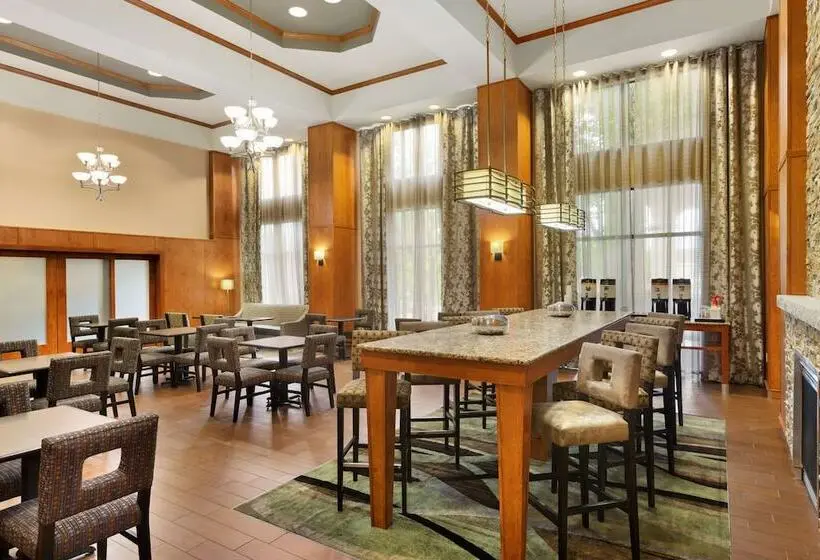 ホテル Hampton Inn & Suites Manchesterbedford