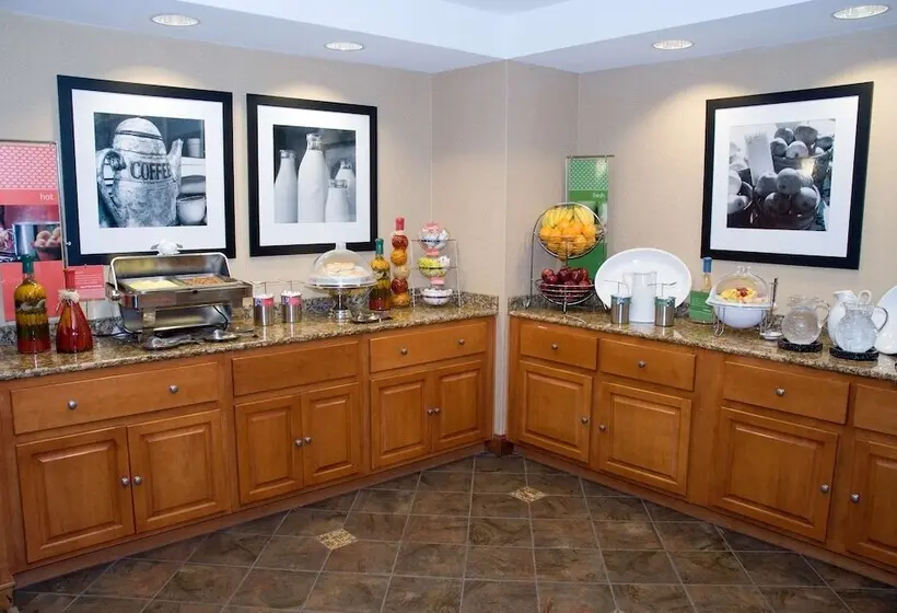 ホテル Hampton Inn & Suites Manchesterbedford