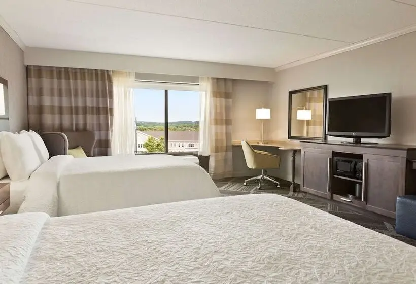 ホテル Hampton Inn & Suites Manchesterbedford
