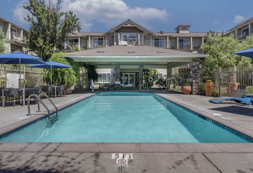 호텔 Hampton Inn Ukiah Ca