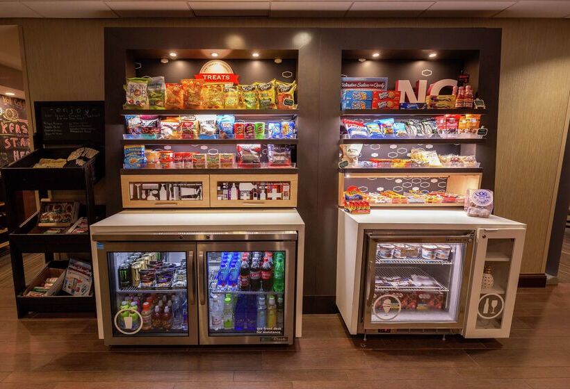 בית מלון כפרי Hampton Inn Winstonsalem Hanes Mall