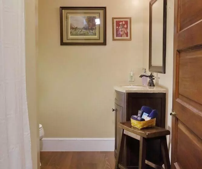 ホテル Olde Square Inn B&b