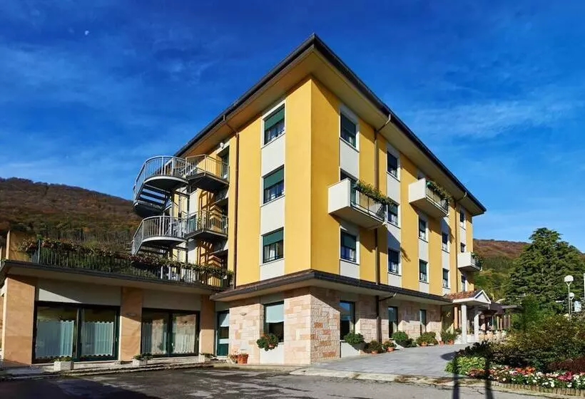 Отель Ristorante Costa