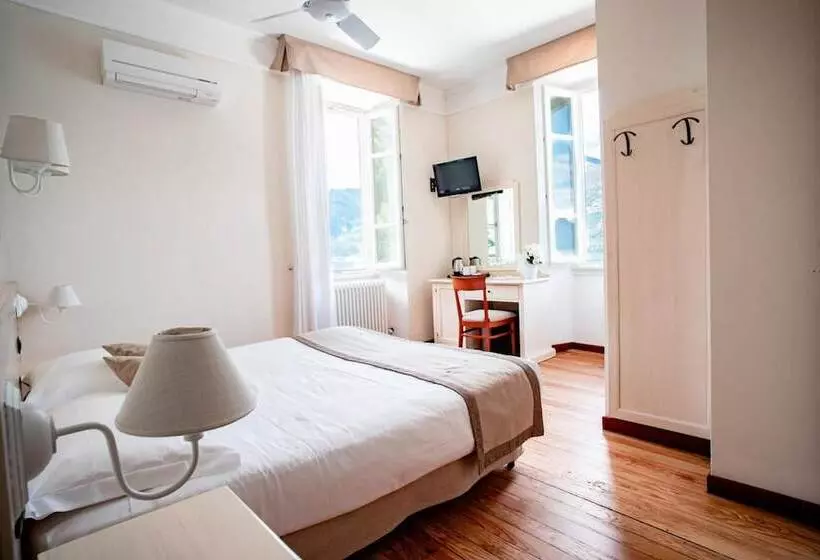 בית מלון כפרי Villa Aurora