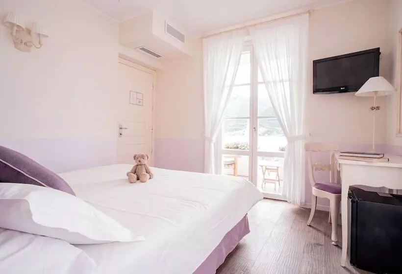 בית מלון כפרי Villa Aurora