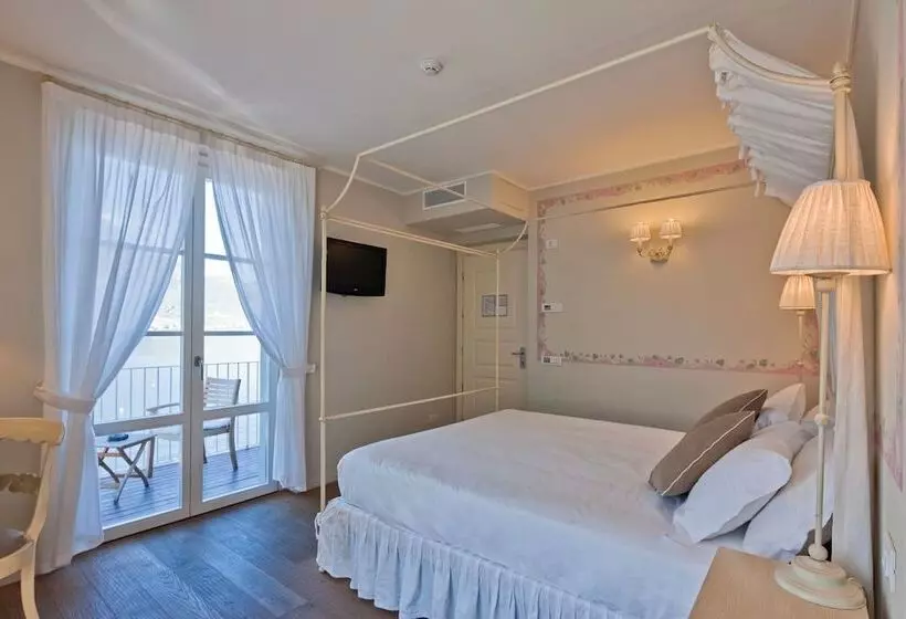 בית מלון כפרי Villa Aurora