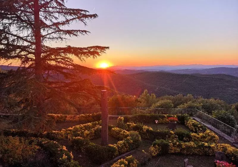 Отель Villa Sant Uberto Country Inn