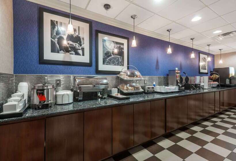 호텔 Wingate By Wyndham Springfield