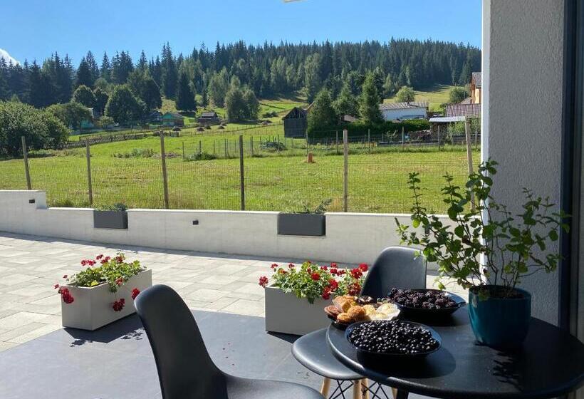 پانسیون Velvet Home