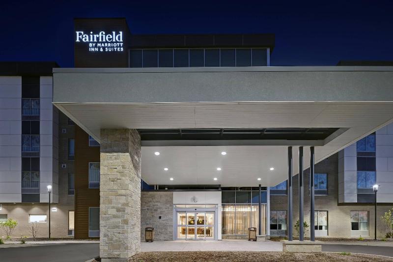 ホテル Fairfield Inn & Suites By Marriott Milwaukee Brookfield