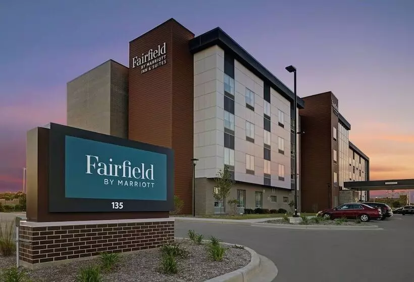 ホテル Fairfield Inn & Suites By Marriott Milwaukee Brookfield