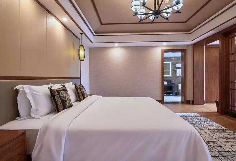 Hotelli Xishuangbana Yunshangpin