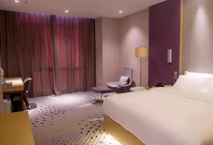 Lavande Hotel Shiyan Sanyan Branch