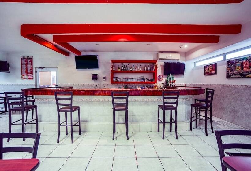 Capital O Hotel Diro, Monterrey