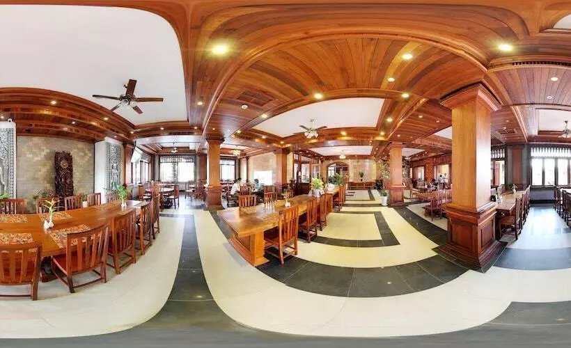 Hotelli Kampong Thom Palace