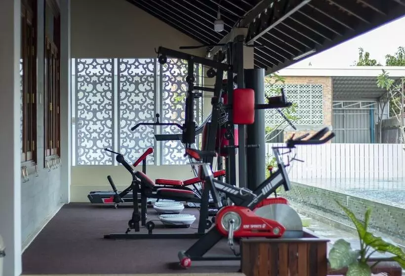 Hotelli Kampong Thom Palace